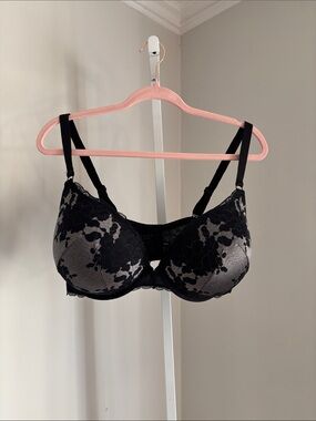 Torrid Black and Pewter Lace Overlay Underwire Bra Size 42DDD